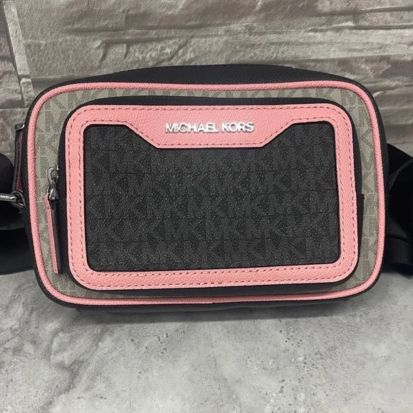 Michael Kors Cooper Colorblock Black and Pink Logo Camera Crossbody & Wallet Set - Picture 8 of 15